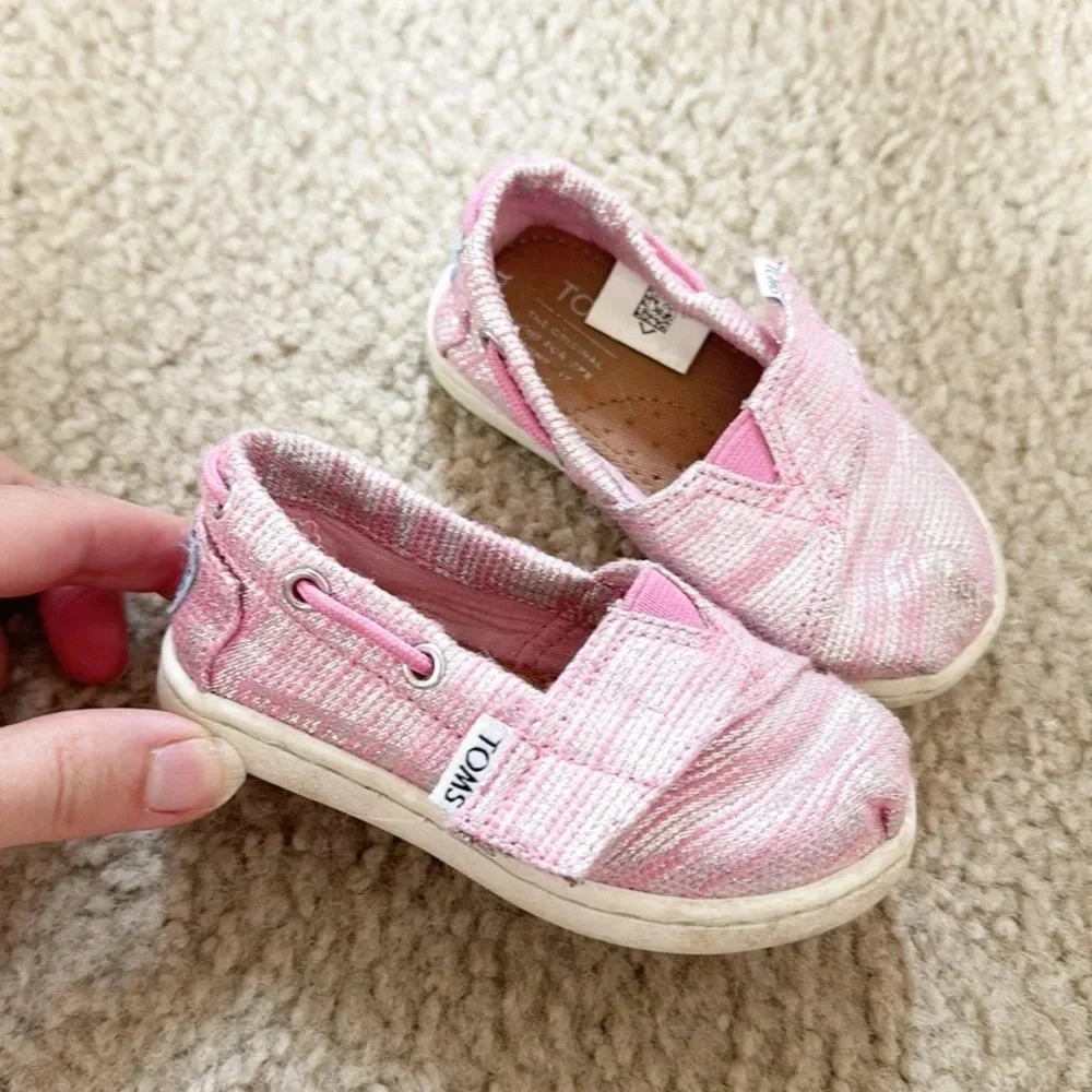 Tom's toddler girl pink sparkly boot shoes sneakers size 5